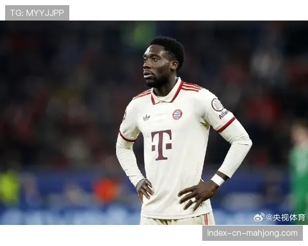 官方：拜仁慕尼黑后卫阿方索·戴维斯成功接受腿筋手术，赛季报销